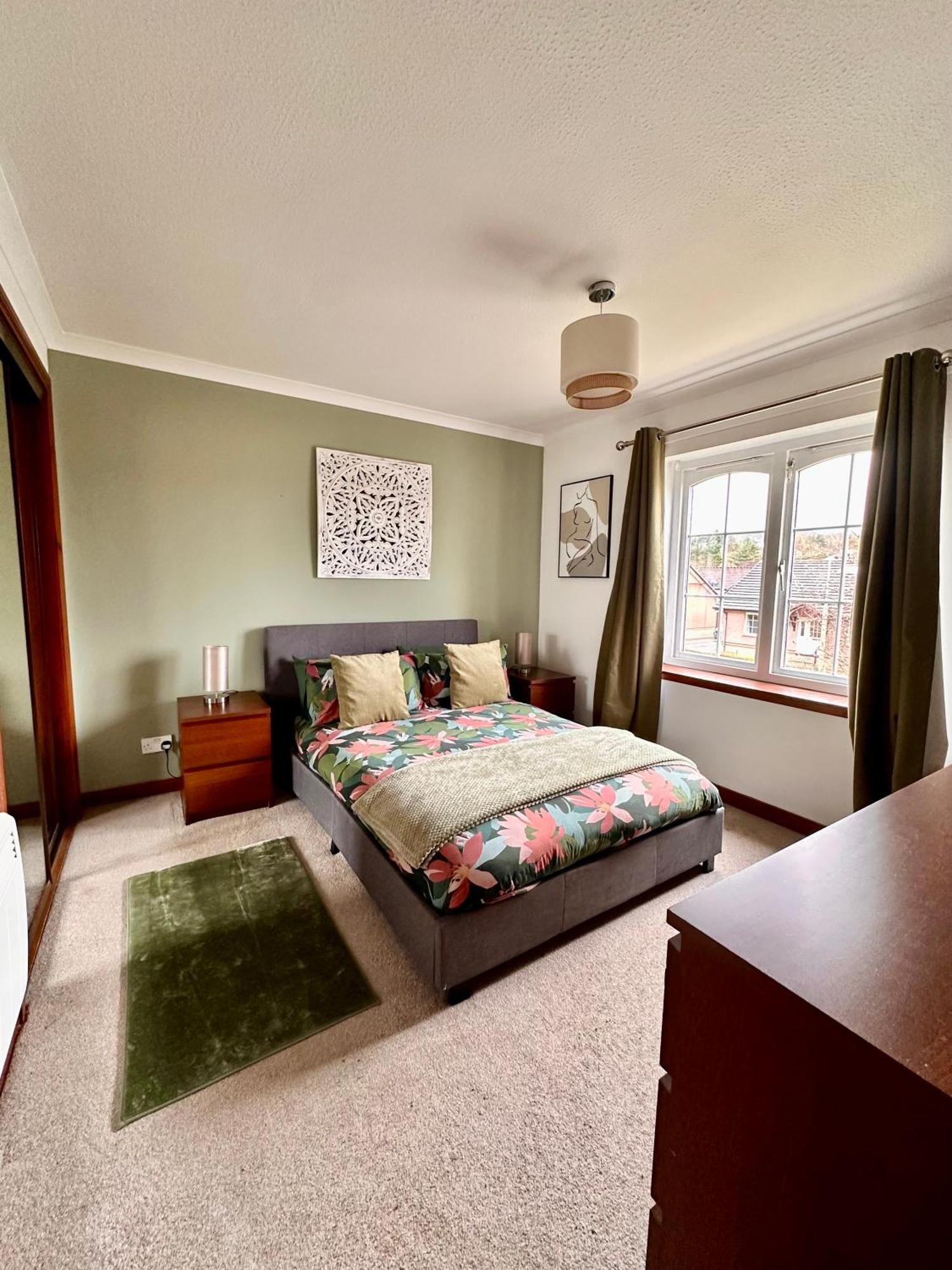 Apartment With Parking, Close To The Raigmore Hospital Inverness Exterior photo